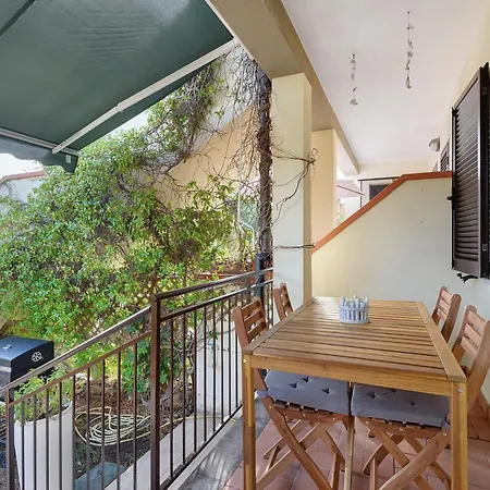 アパート Casa Vittoria A Due Passi Dal Mare ラコナ